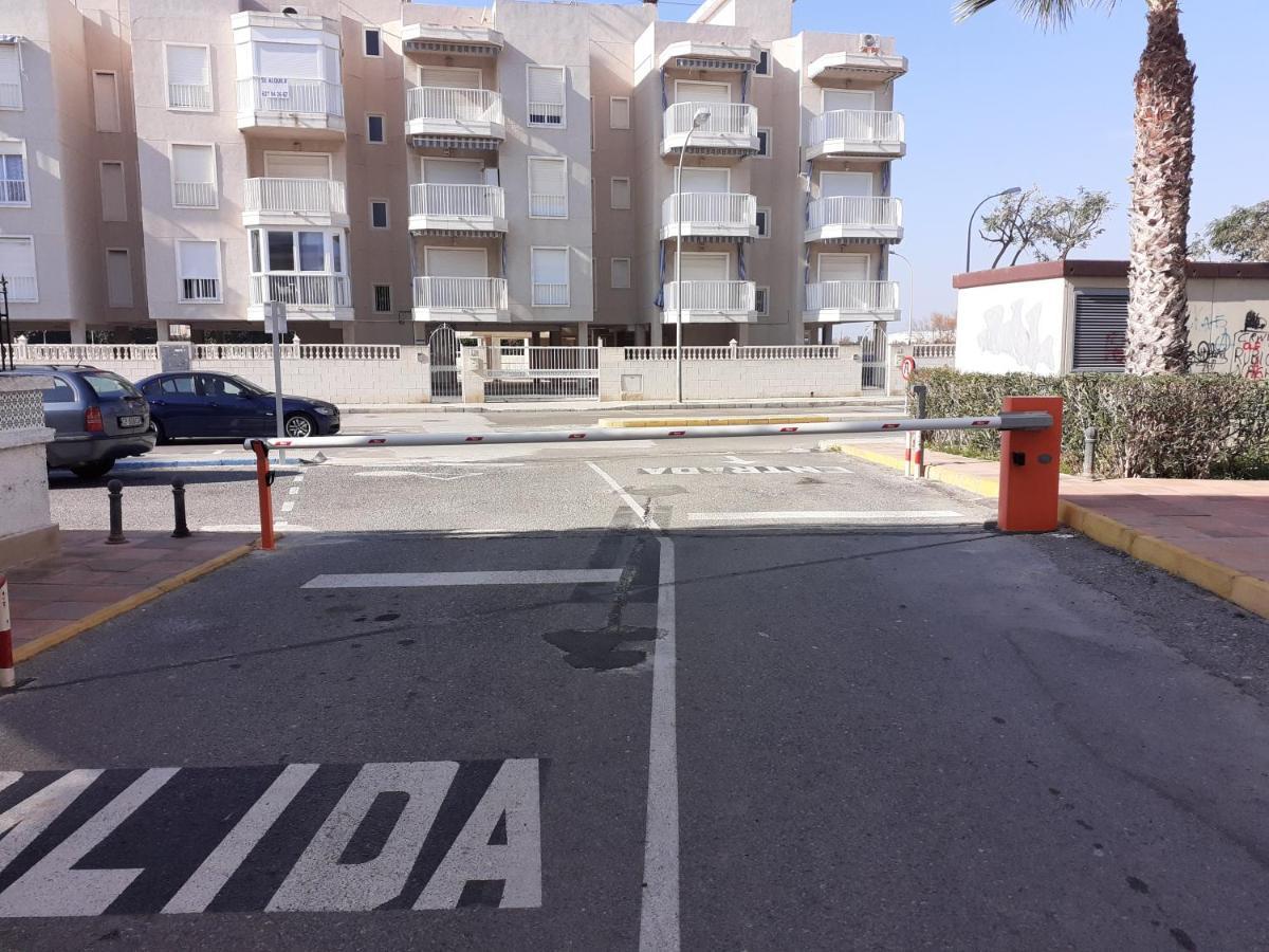 Apartamento Santa Pola, En Playa Del Tamarit Con Piscina. Экстерьер фото